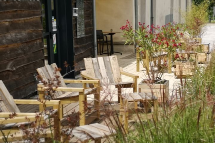 La Grenouillère Bar - Restaurant - Epicerie Fine - Mini-golf