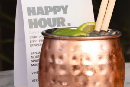 J.AZ Restaurant & Bar - Lounge