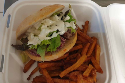 LE YAMI ( pizza, burger,plat maison) ,montendre