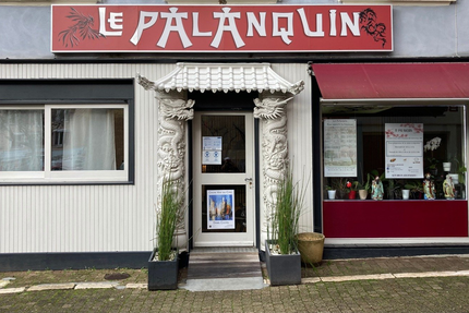Le Palanquin