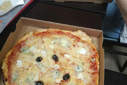 Hot wings pizzas ,cuisson au feu de bois,