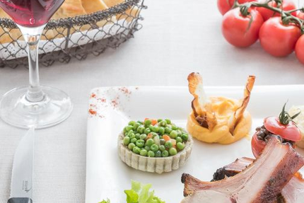 LES CHATELMINÉS RESTAURANT & KOTA-GRILL