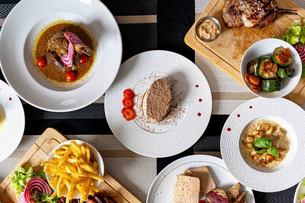 Le Bouche à Oreille