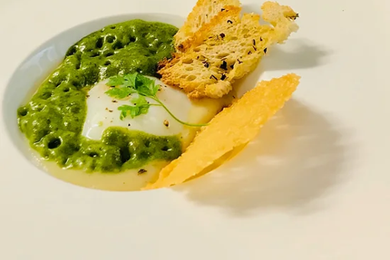 Les Arcades Bistro local