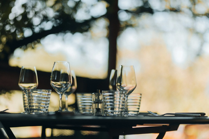 LES SAINS BONHEURS / restaurant / cave à vins / épicerie / fromagerie