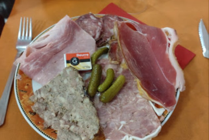 Le Cerizet - Chez Nicole Restaurant Boisset les Montrond (42)