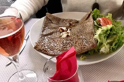 Les Marnières, Crêperie Bar Restaurant