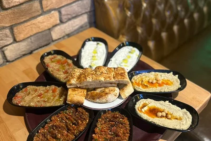 Reyna Restaurant tignieu