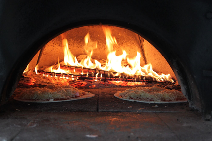 Pizzas au feu de bois