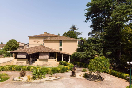 Bistrot LE PRADEILLES ( restaurant du Château de la Tour )