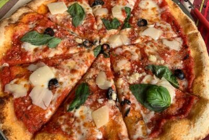 Le Celestia - Pizzeria - Camion pizza - Rocbaron, Méounes les Montrieux.