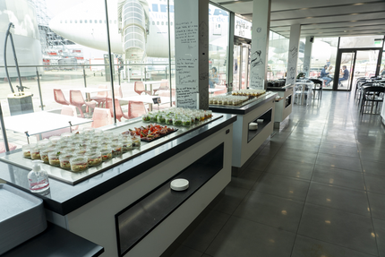 Monument Café l'Hélice - Restaurant du Musée de l'Air (uniquement pour les visiteurs)