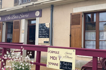 Au Bois Sacré