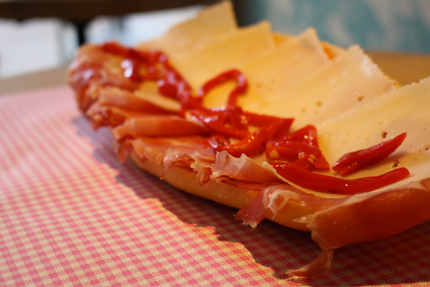 Le Détaillant - Sandwich de Qualité, Épicerie