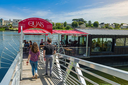 Bateau Bar Restaurant Sur les Quais