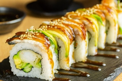 TORNADO restaurant sushi