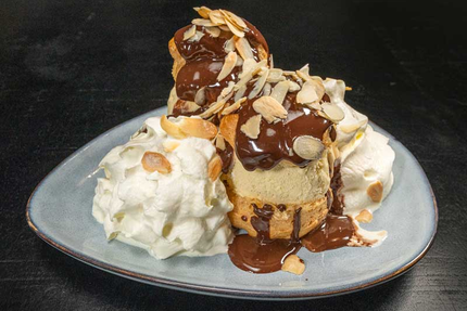 RESTAURANT BAR LE V8