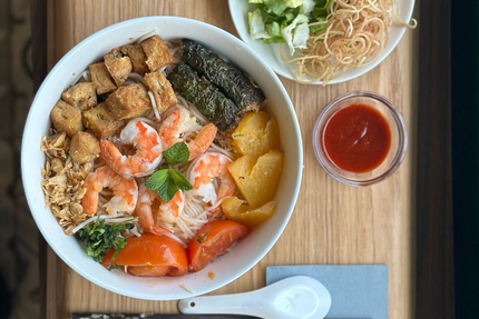 DELI VIỆT Food & Drink