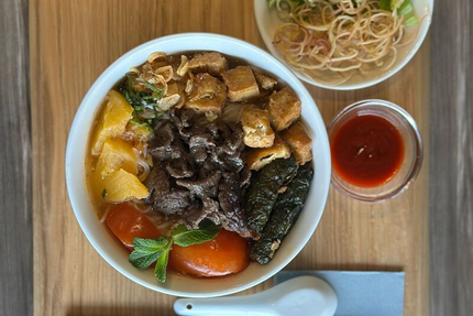 DELI VIỆT Food & Drink