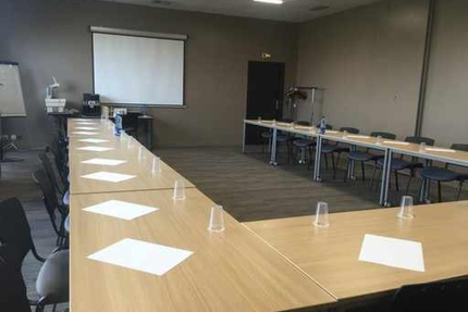 L'exception. Eleusis1. Restaurant..bar..brasserie...seminaires.