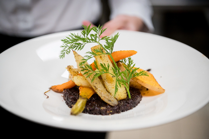 Le Bouche à Oreille