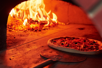 Pizzas - Rôtisserie - Snack - Saveurs de Méditérranée