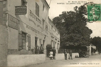 La Belle Equipe 1877 - Bar - Salon de thé - Restaurant face à l'Erdre