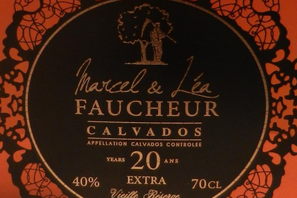 Maison Jouffe Distillerie et Brasserie : Restaurant, Cave & Bar