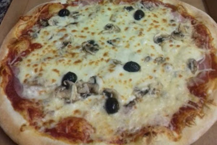 Restaurant Chez Tom ( Tom pizza )