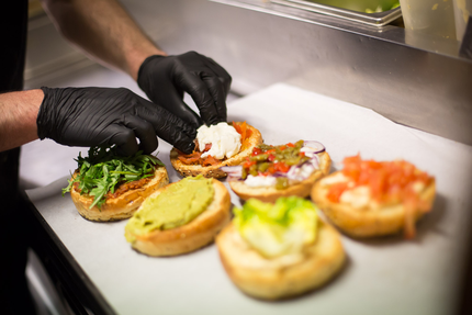 Bzzz Fast & Fab - Restaurant