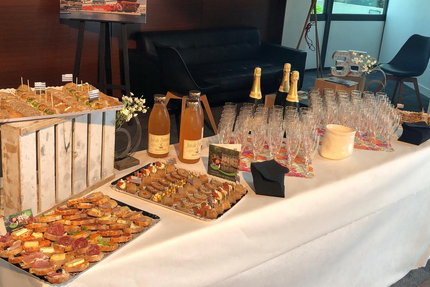 Chez Raymonde Crêperie, moules frites, traiteur