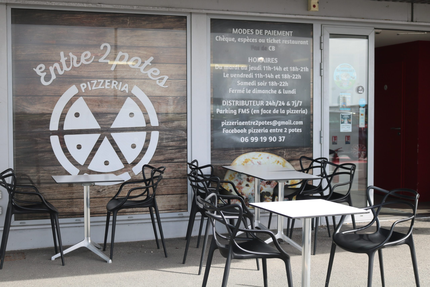 Pizzeria entre 2 potes