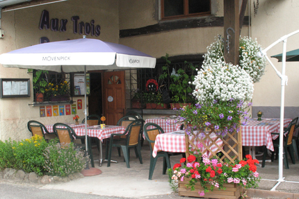 Aux Trois Bonheurs