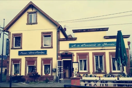 A La Fontaine De Hanau