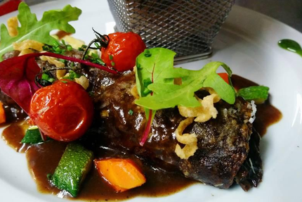 Bucket's Auberge Inn