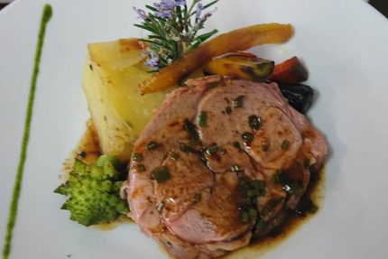 Bucket's Auberge Inn