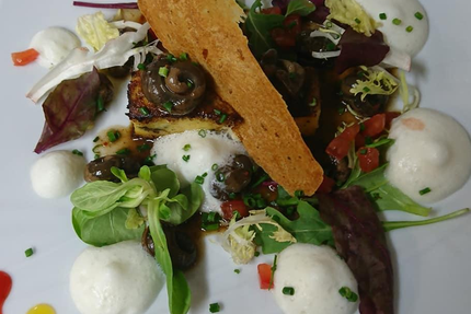 Bucket's Auberge Inn