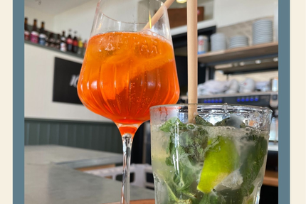 La Vague by Les Flots