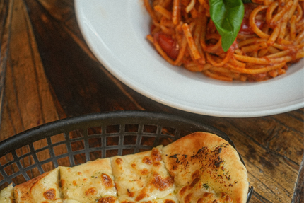 Chez Antoine L’Hay Les Roses