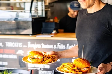 TORCATIS BURGERS CANET by Juan