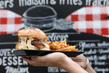 TORCATIS BURGERS CANET by Juan