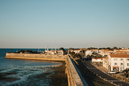 Le Bastion Restaurant Bar Club