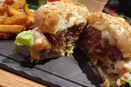 Elephant Restaurant Bar Pizzeria