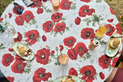 La table du jardin des abeilles